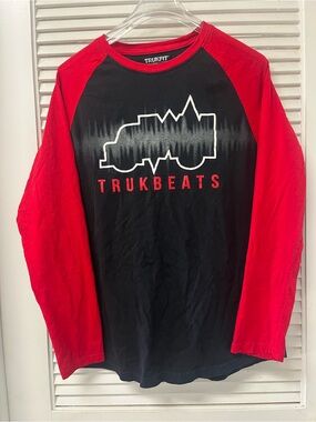 Trukfit Black Tee with Red Raglan Collar
SzL